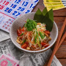 Papaya Salad (Som Tum Thai)