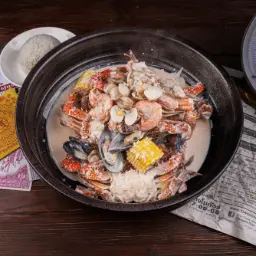 White Sauce Seafood Bucket