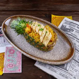 Pineapple Fried Rice (Khao Pad Sapparod)